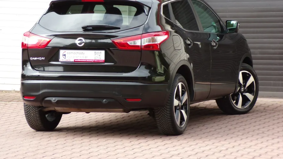 NISSAN Qashqai -
