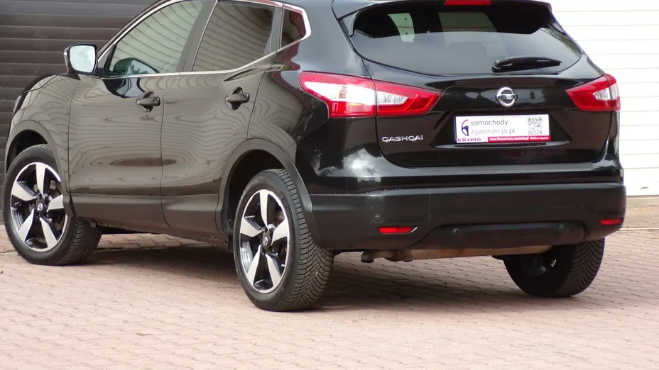 NISSAN Qashqai -