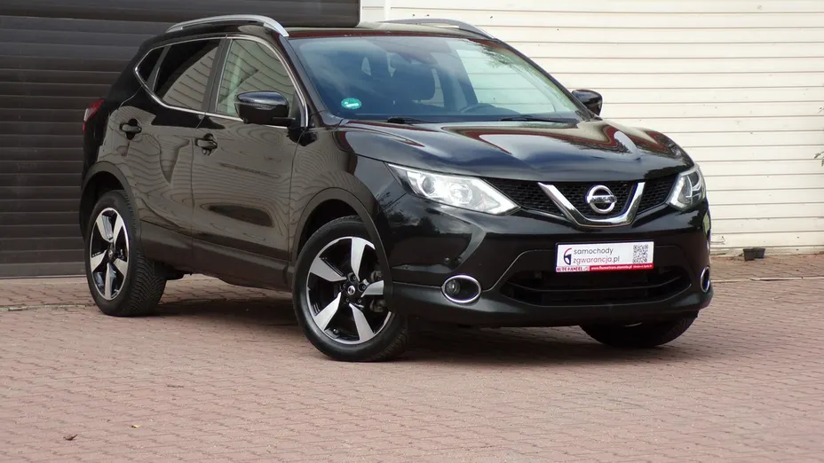 NISSAN Qashqai -