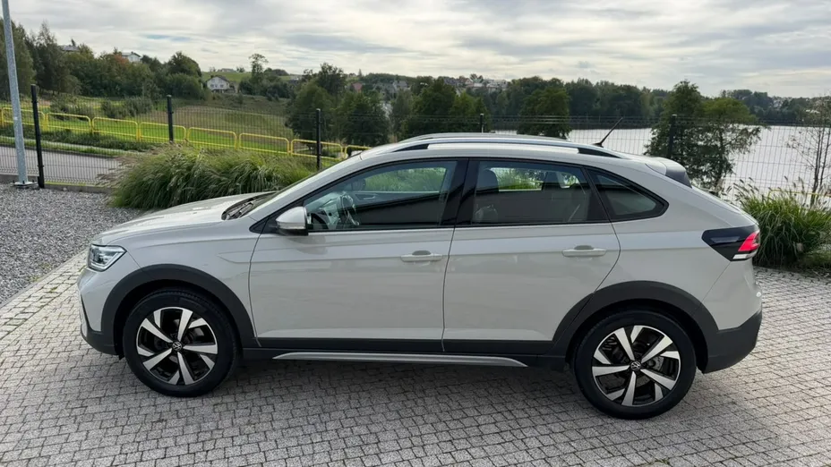 VOLKSWAGEN Taigo -
