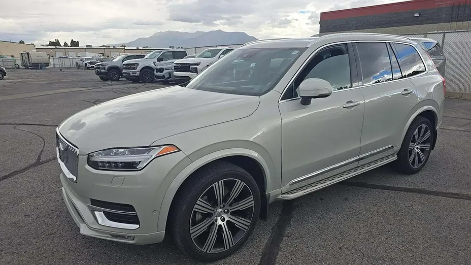 VOLVO XC90 -