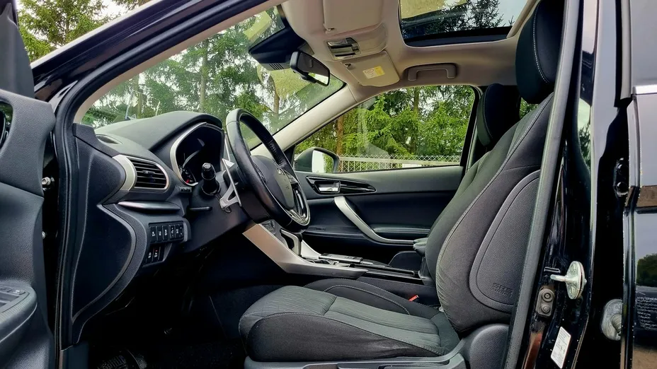 MITSUBISHI Eclipse Cross -