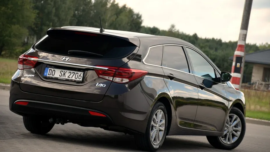 HYUNDAI i40 -