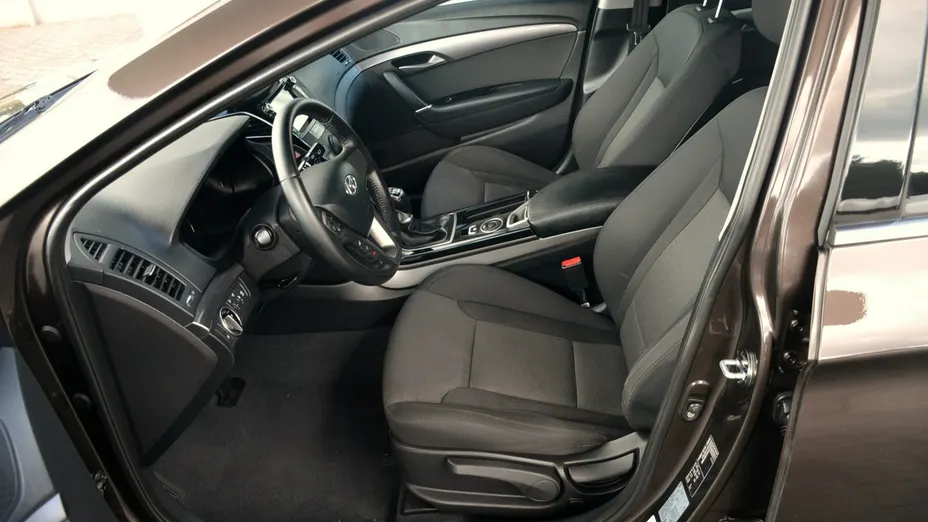 HYUNDAI i40 -