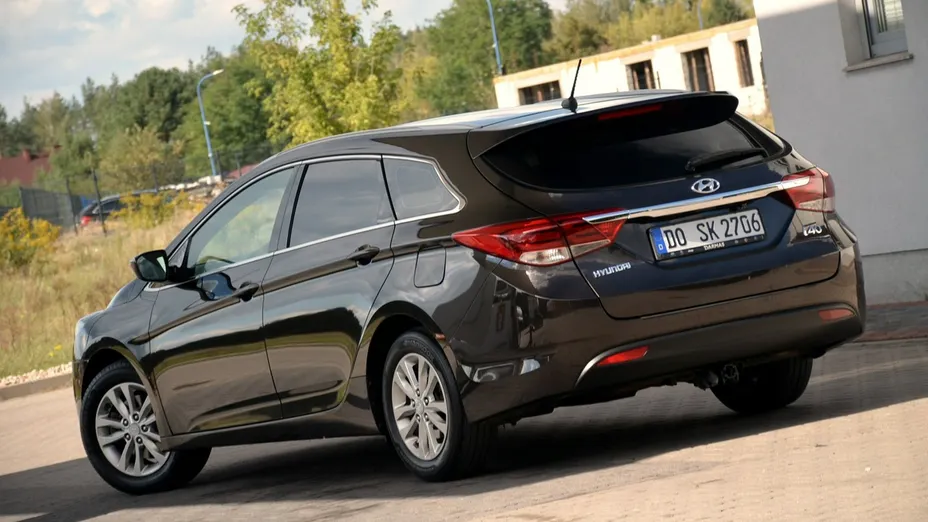 HYUNDAI i40 -