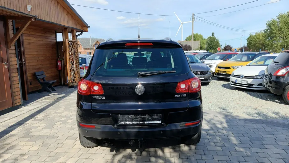 VOLKSWAGEN Tiguan -