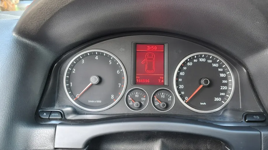 VOLKSWAGEN Tiguan -