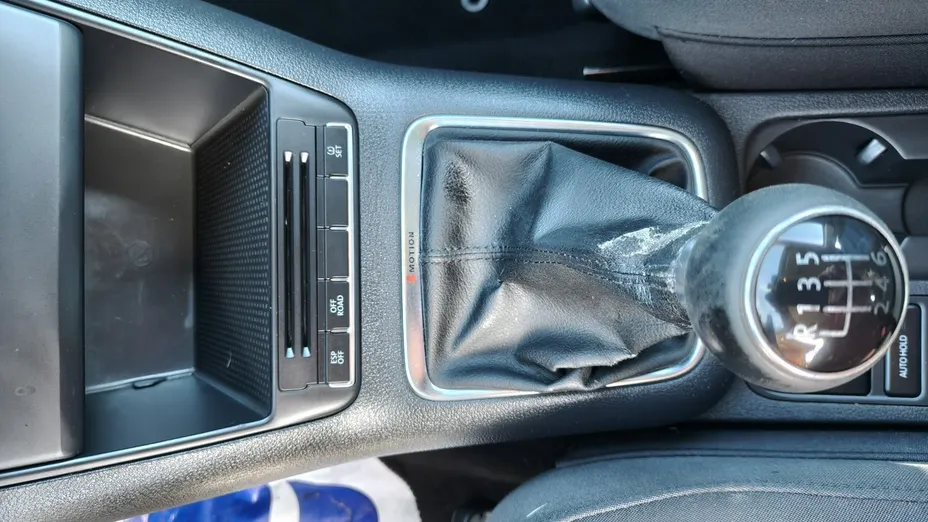 VOLKSWAGEN Tiguan -