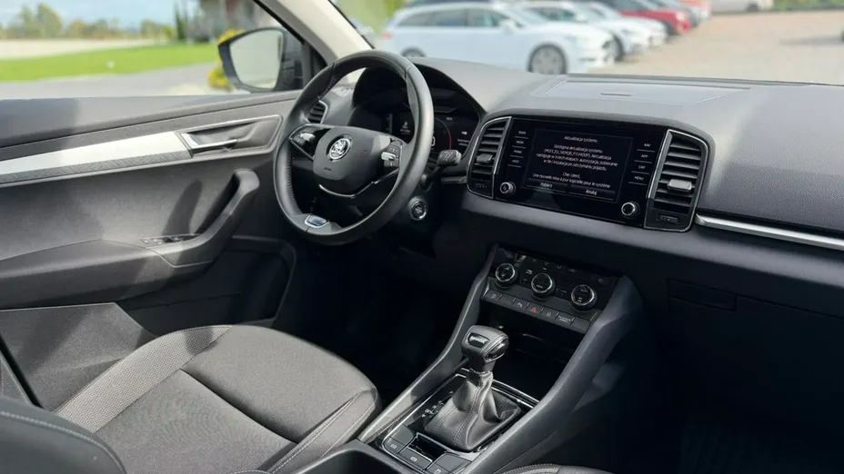 SKODA Karoq -