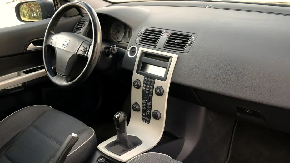 VOLVO C30 -