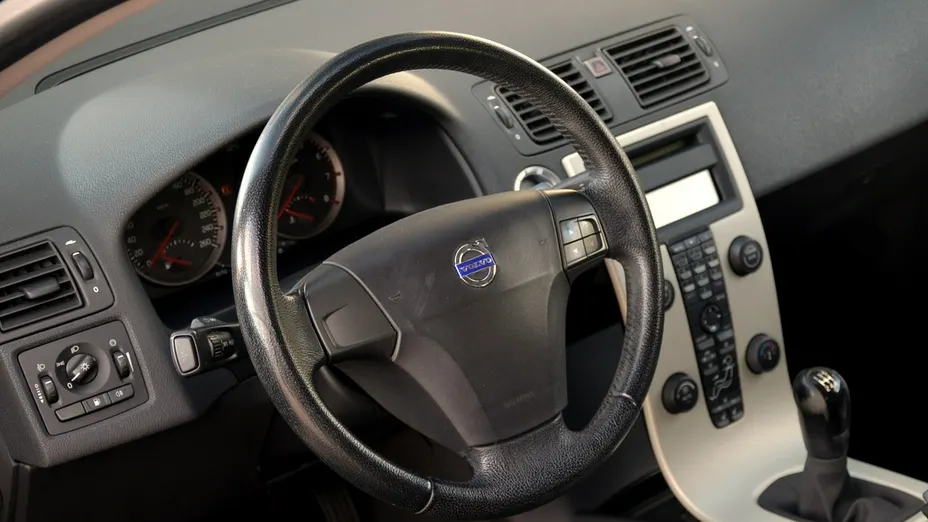VOLVO C30 -