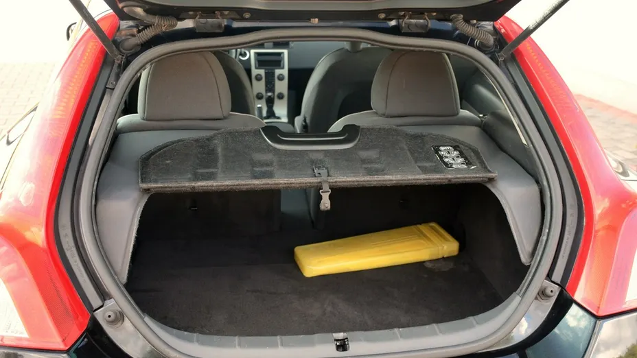 VOLVO C30 -