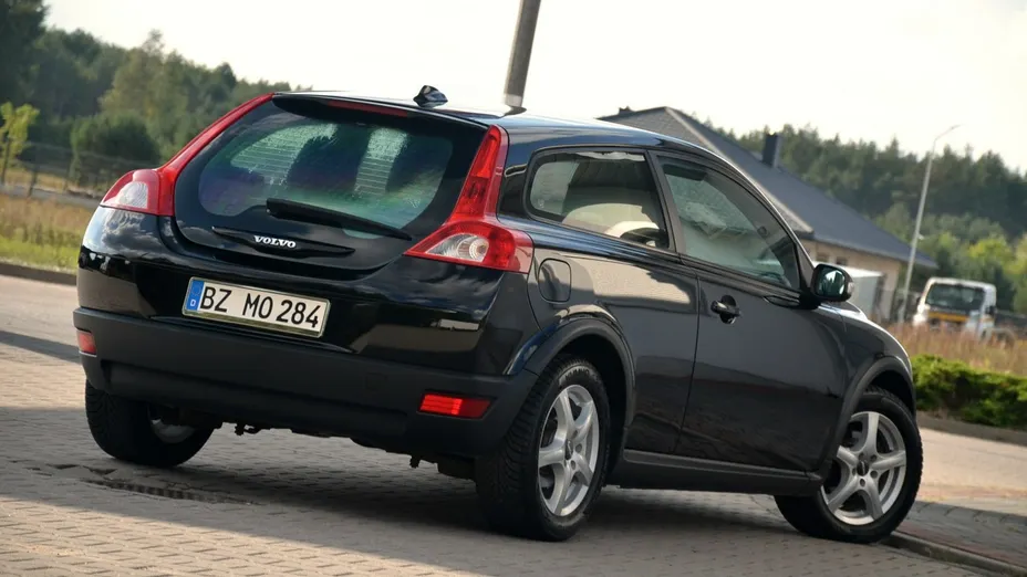VOLVO C30 -