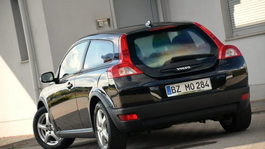 VOLVO C30 -