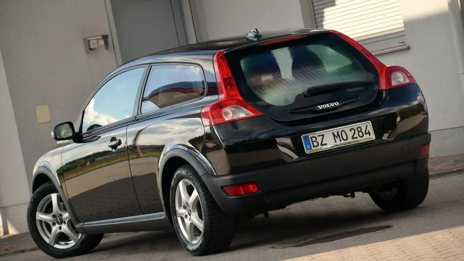 VOLVO C30 -