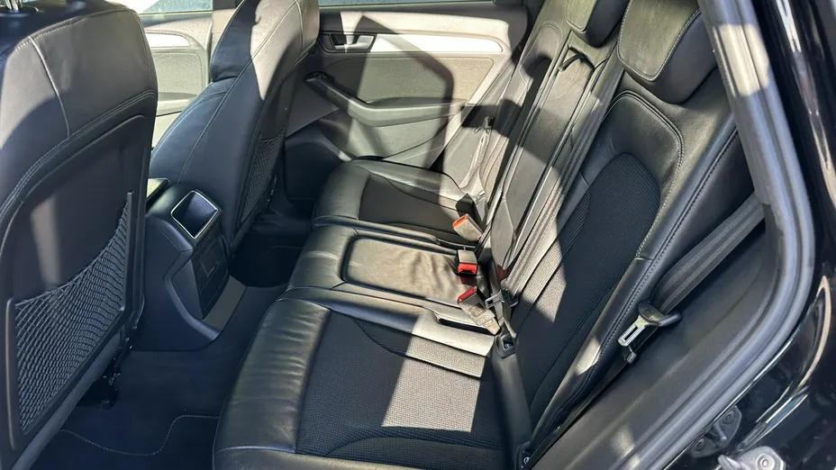 AUDI Q5 -