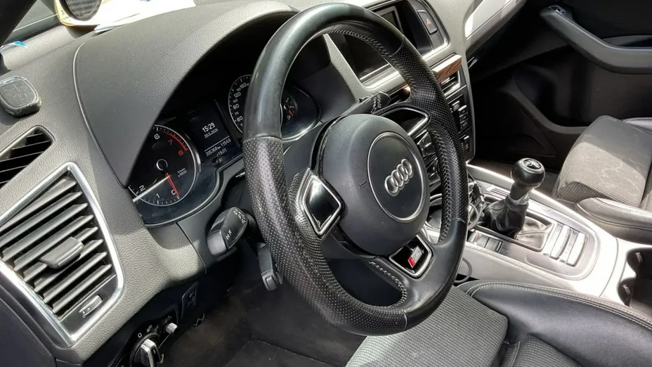 AUDI Q5 -