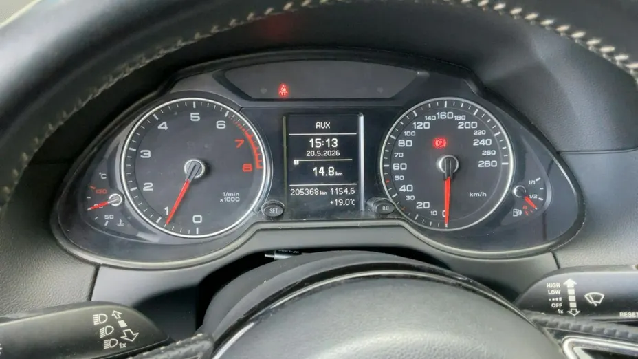 AUDI Q5 -