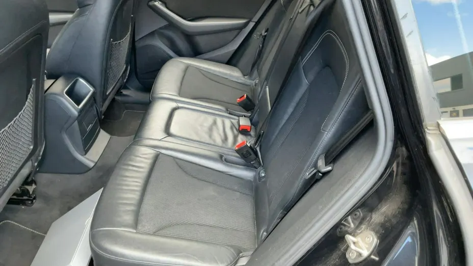 AUDI Q5 -