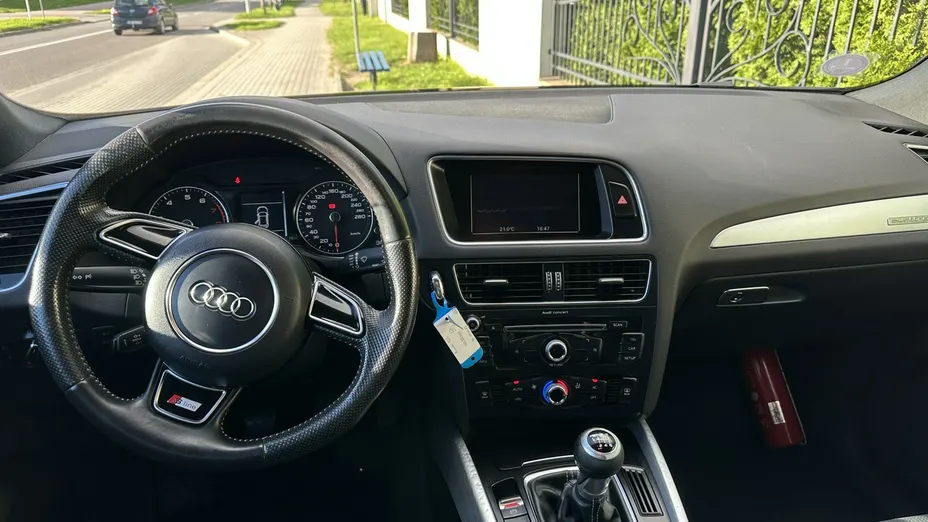 AUDI Q5 -