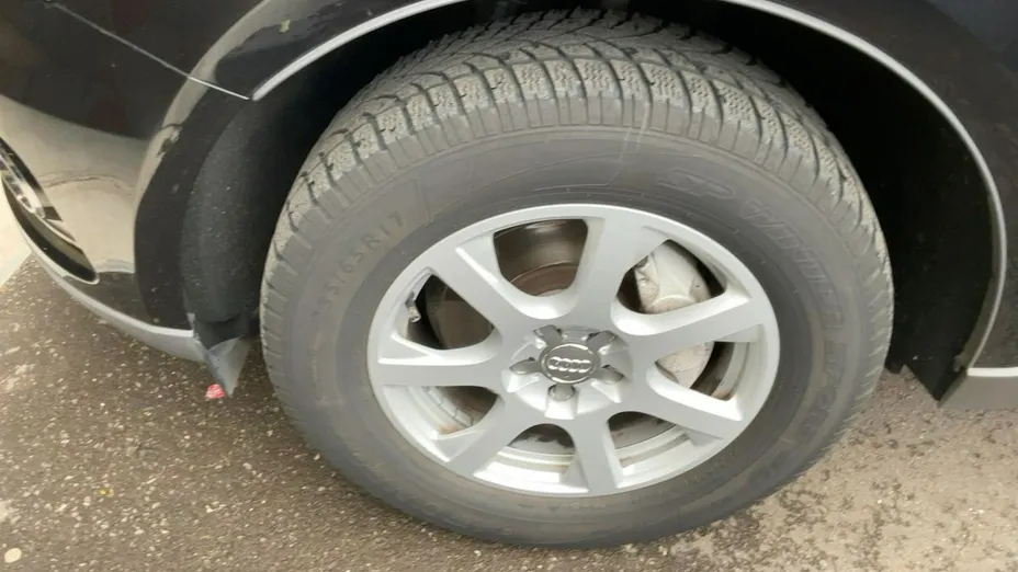 AUDI Q5 -