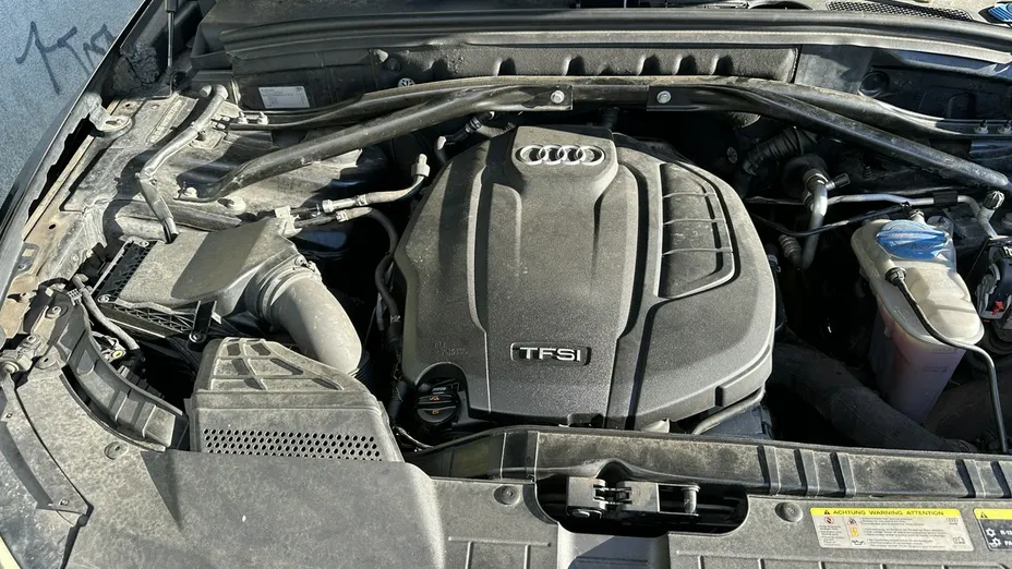 AUDI Q5 -