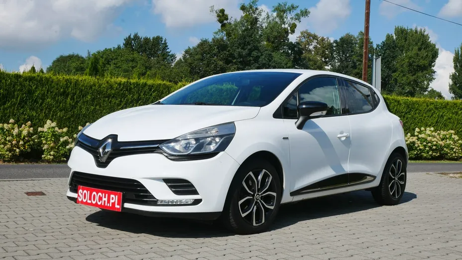 RENAULT Clio -