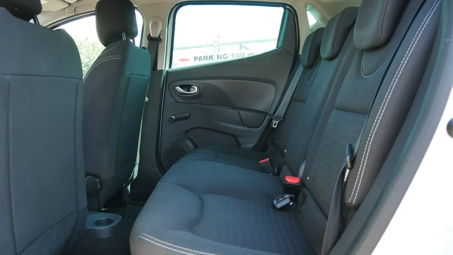 RENAULT Clio -