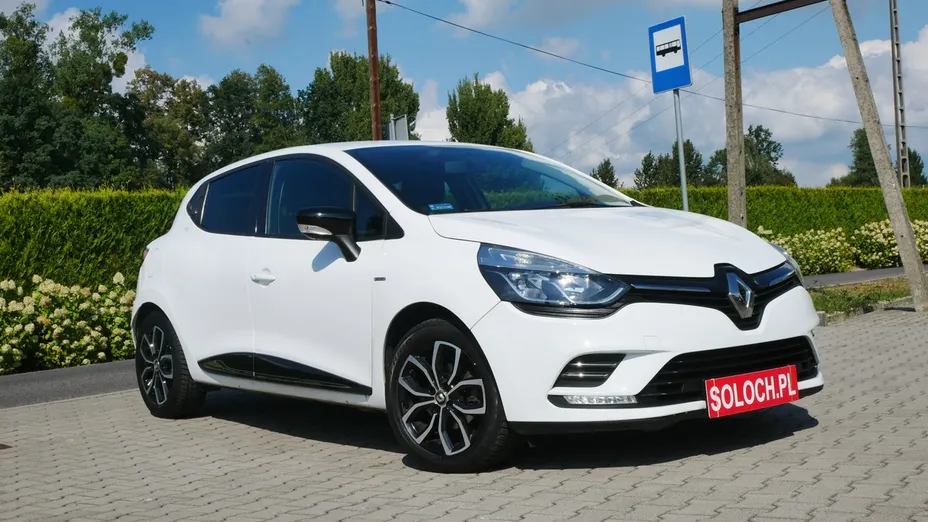 RENAULT Clio -
