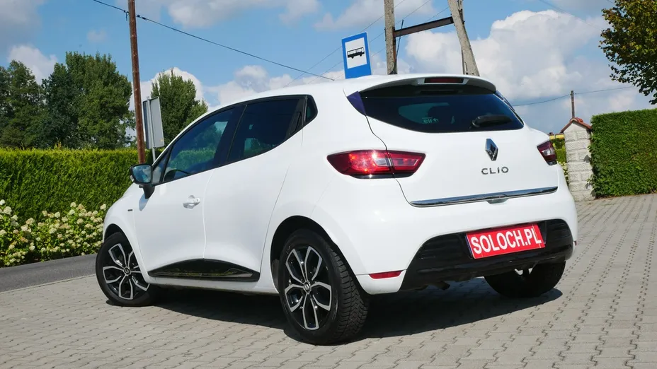 RENAULT Clio -