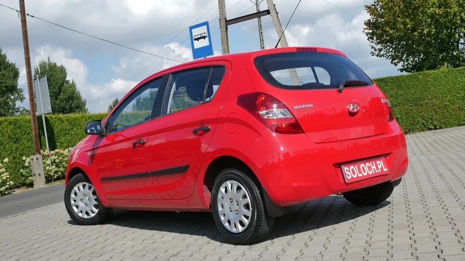 HYUNDAI i20 -