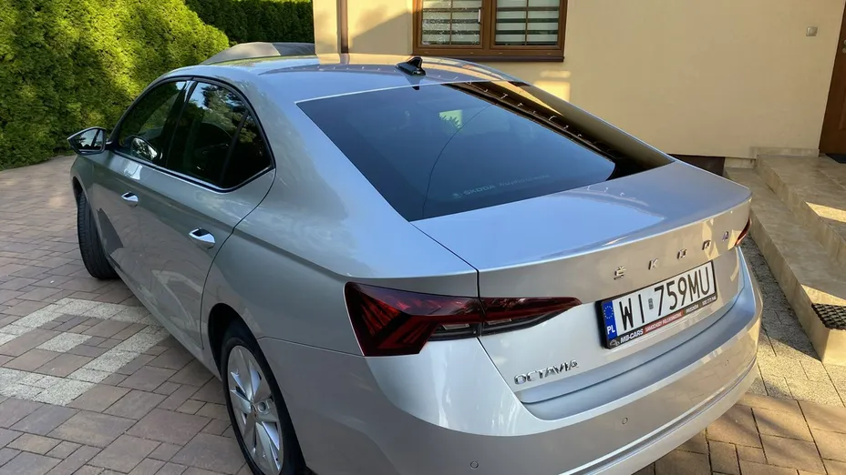 SKODA Octavia -