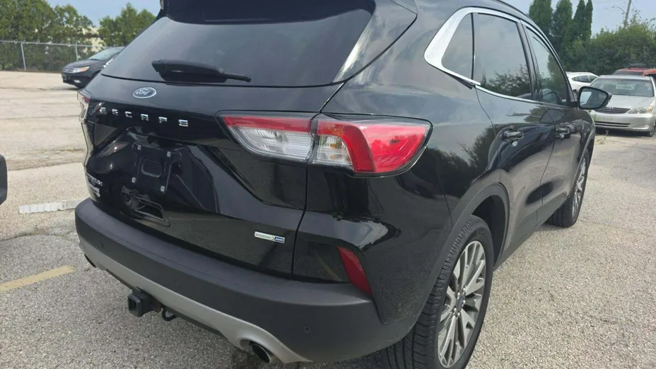 FORD Kuga -