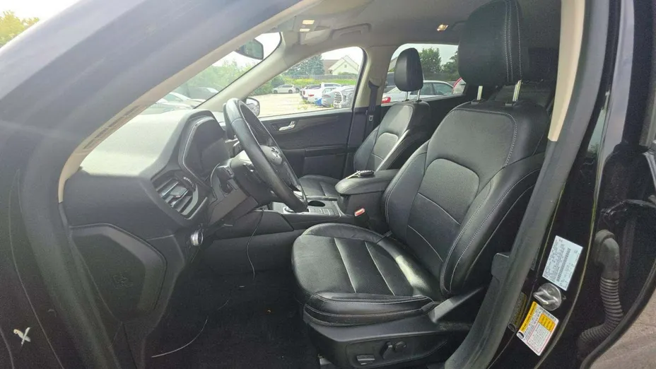 FORD Kuga -