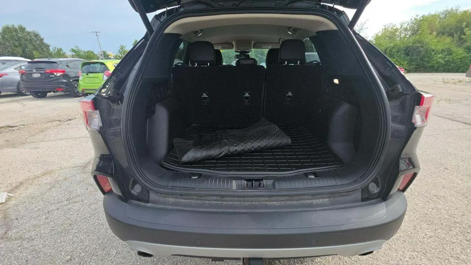 FORD Kuga -