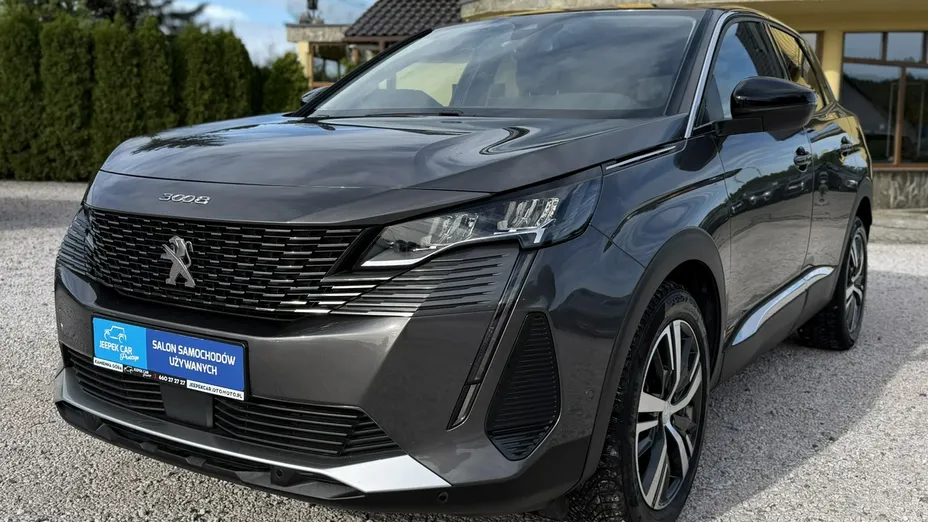 PEUGEOT 3008 -