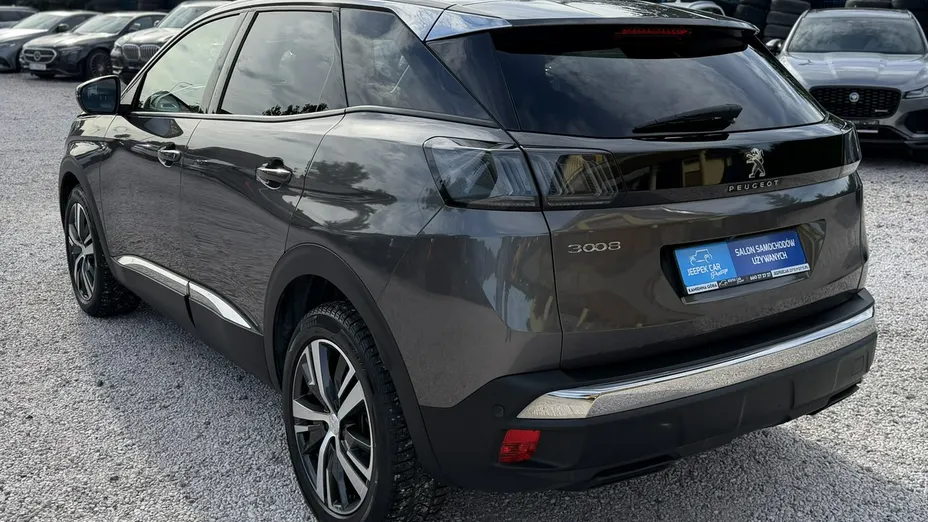 PEUGEOT 3008 -