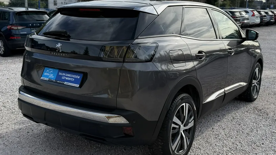 PEUGEOT 3008 -
