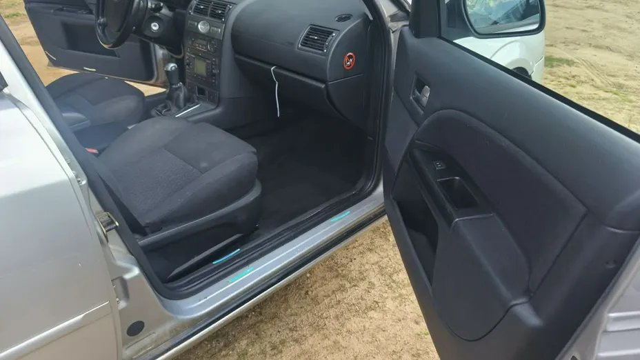 FORD Mondeo -