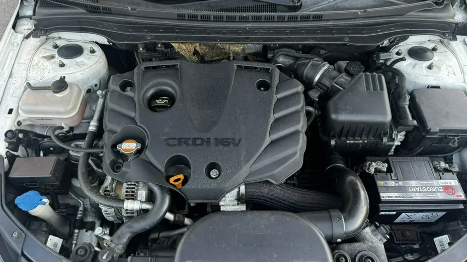 HYUNDAI i30 -