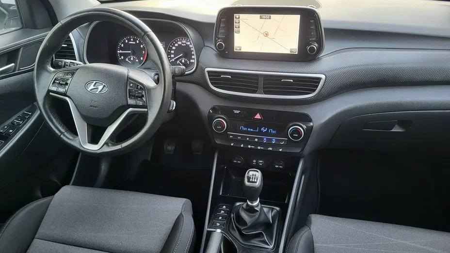 HYUNDAI Tucson -