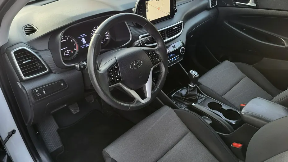 HYUNDAI Tucson -