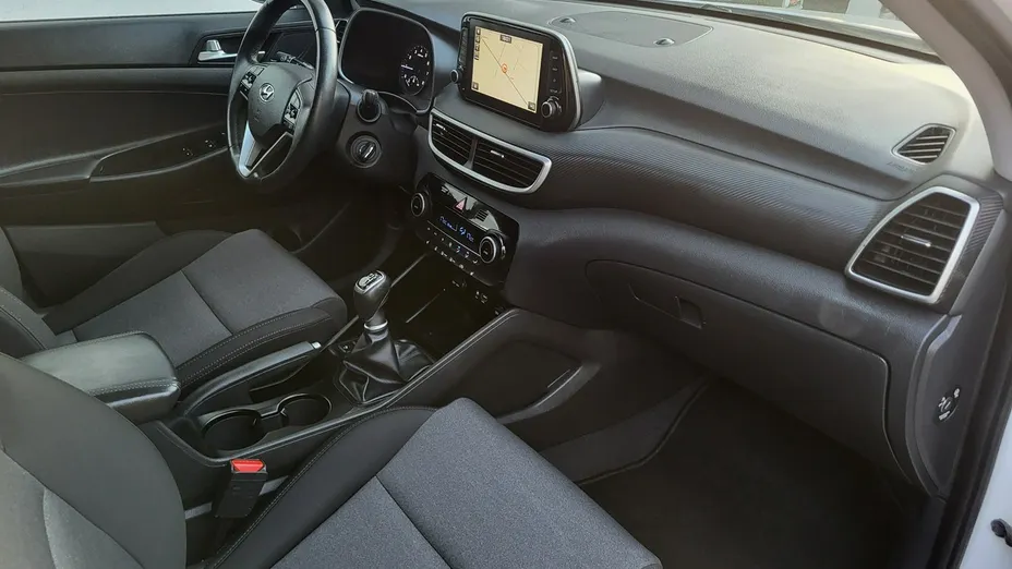 HYUNDAI Tucson -