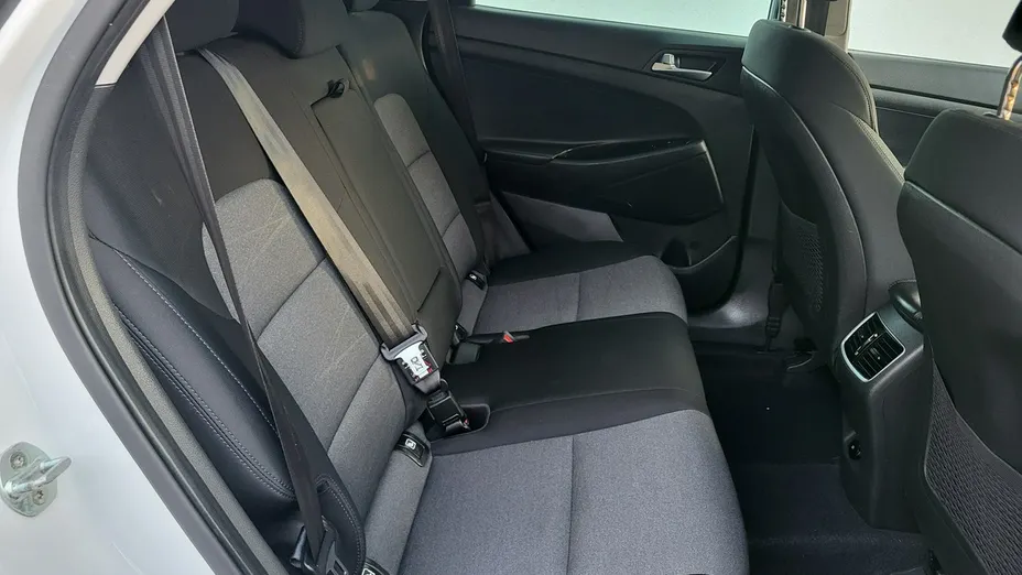 HYUNDAI Tucson -