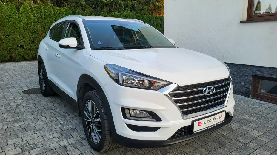 HYUNDAI Tucson -