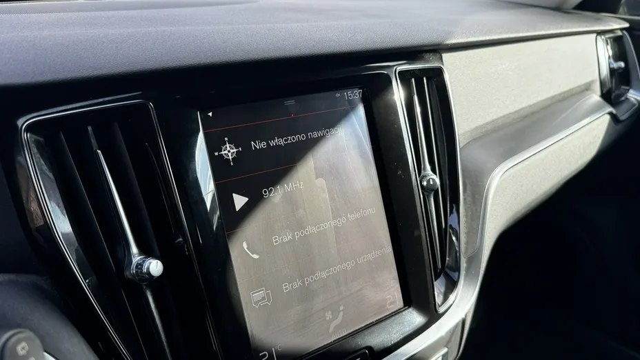 VOLVO V60 -