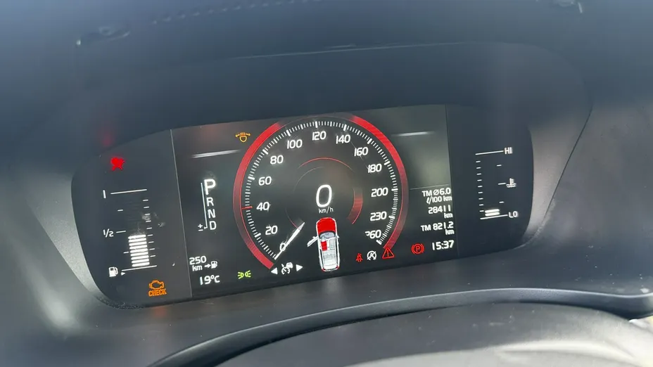 VOLVO V60 -