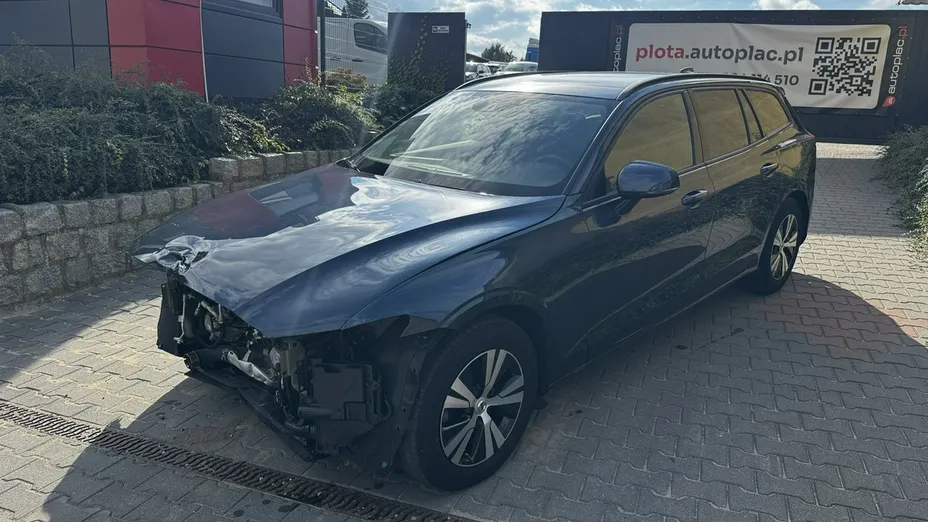 VOLVO V60 -