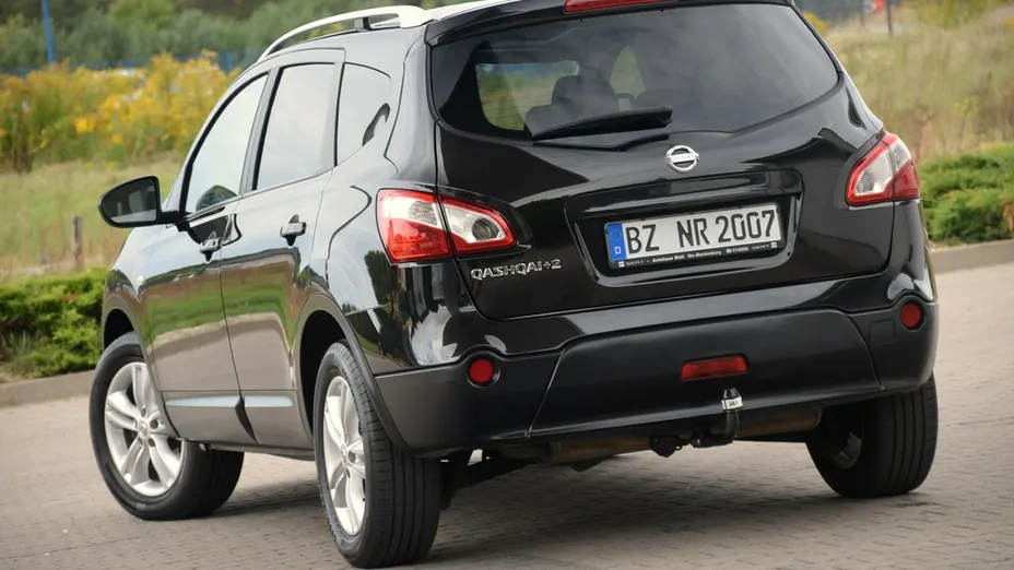 NISSAN Qashqai+2 -