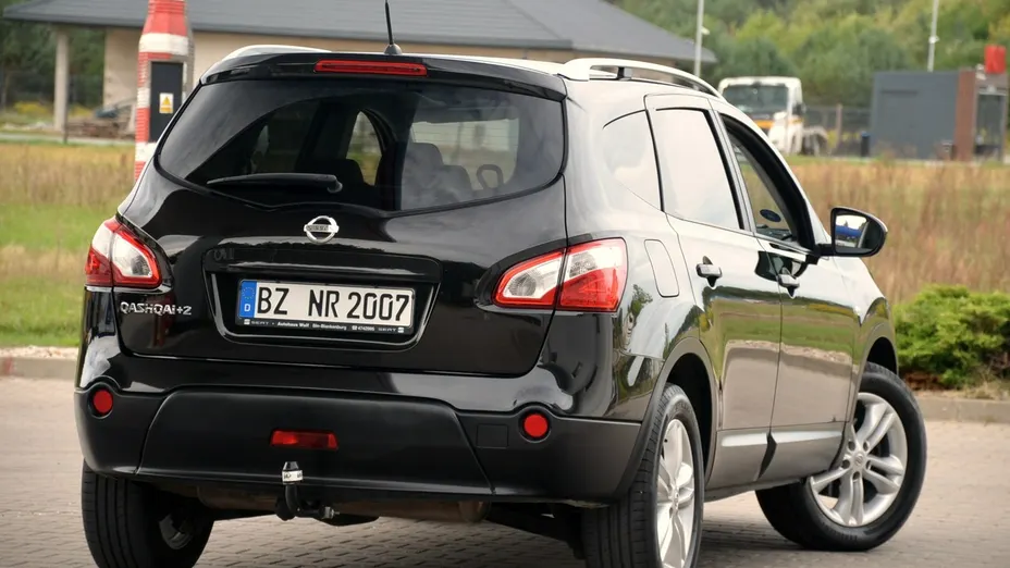 NISSAN Qashqai+2 -